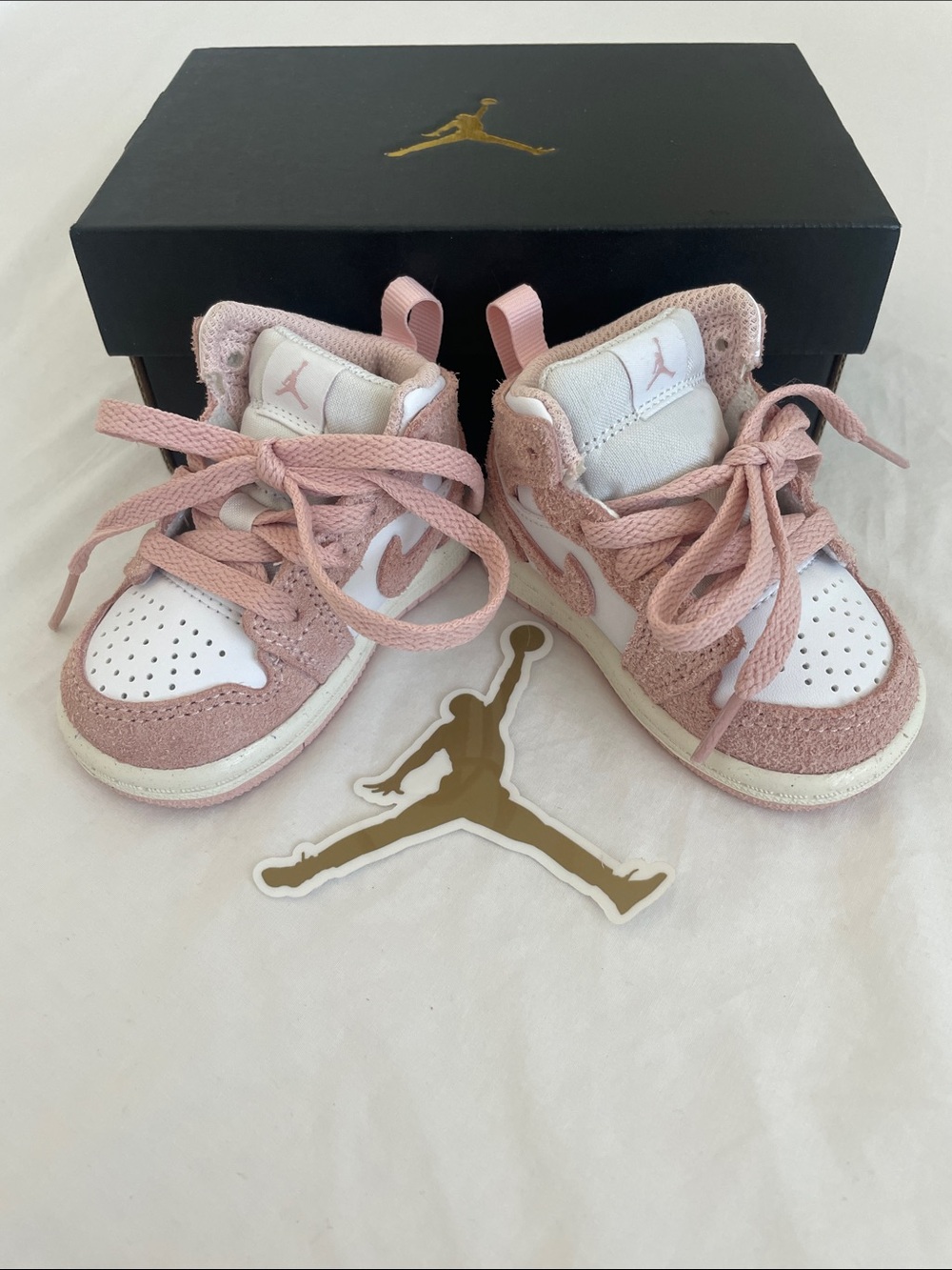 Jordan 1 MID SE Toddler Pink and White High-Top Sneakers Size 3C (EUC) - Picture 7 of 10